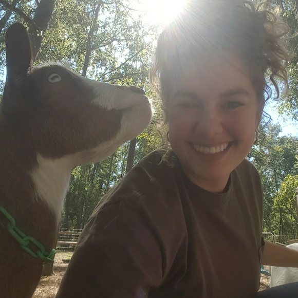 Meet your Posh Ambassador, Darcey! - Picture 5 of 5